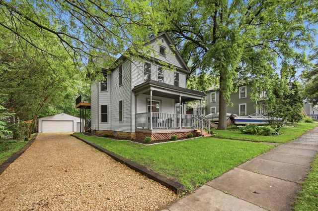 420 Oak Street, Hudson, WI 54016