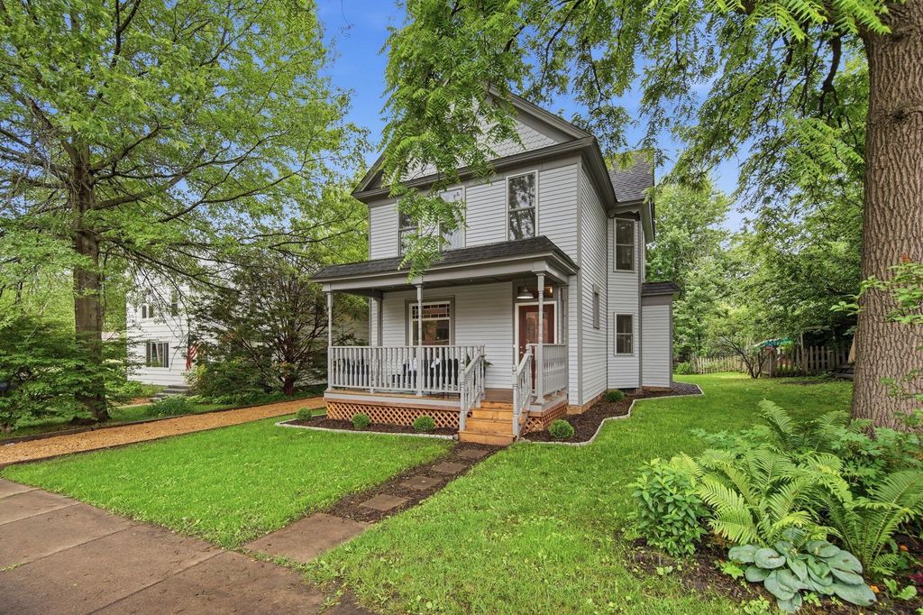 420 Oak Street, Hudson, WI 54016