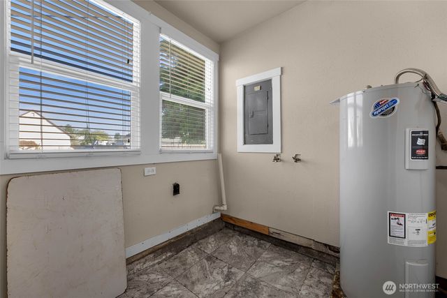 408 S Parkway Avenue, Battle Ground, WA 98604