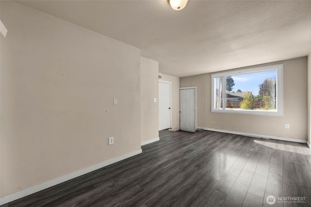 408 S Parkway Avenue, Battle Ground, WA 98604
