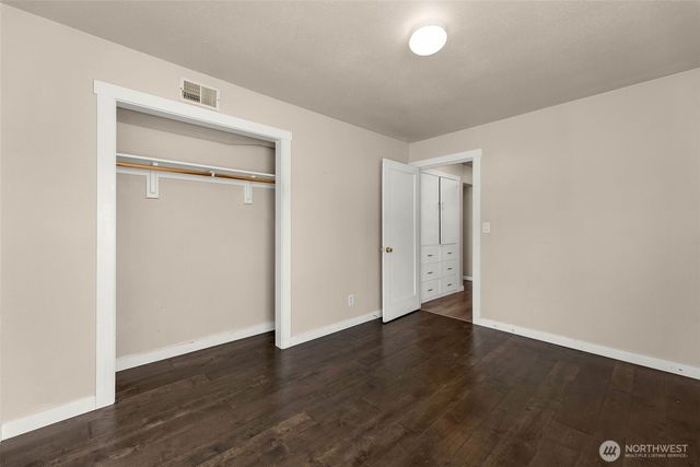 408 S Parkway Avenue, Battle Ground, WA 98604