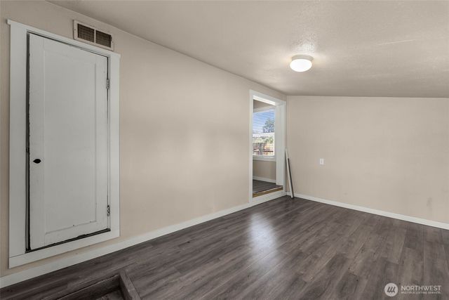 408 S Parkway Avenue, Battle Ground, WA 98604