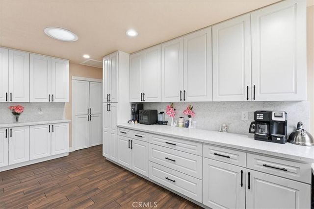 1614 S Flower, Santa Ana, CA 92707