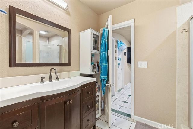 1614 S Flower, Santa Ana, CA 92707