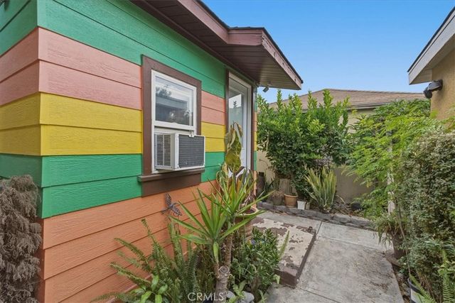 1614 S Flower, Santa Ana, CA 92707