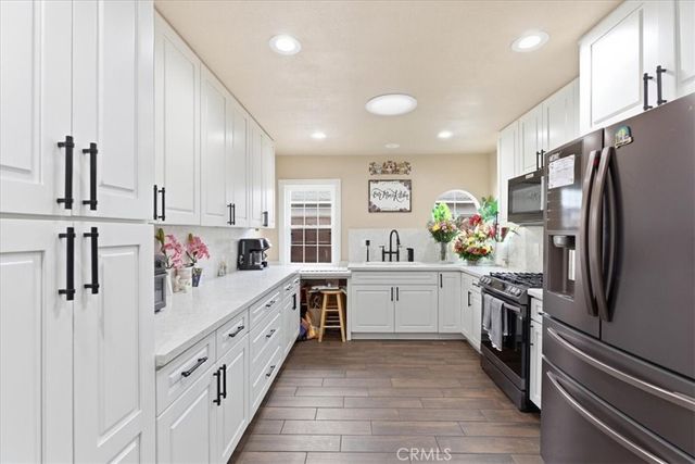 1614 S Flower, Santa Ana, CA 92707