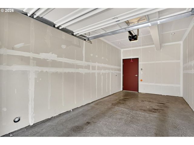 17193 Sw APPLEDALE Rd 104, Beaverton, OR 97007