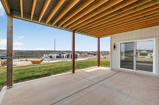 9027 Freedom Circle, Lenexa, KS 66227