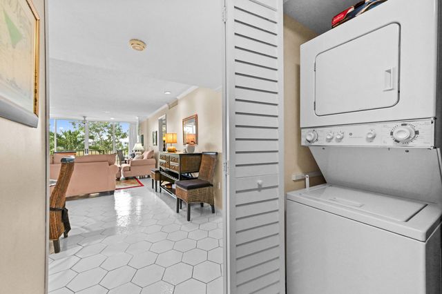 4838 Esedra Court 206, Lake Worth, FL 33467