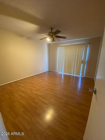 8750 W GROVERS Avenue, Peoria, AZ 85382