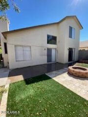 8750 W GROVERS Avenue, Peoria, AZ 85382