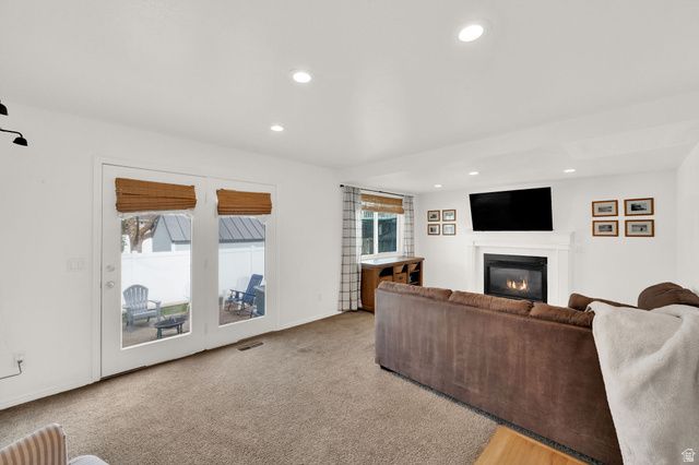 290 W 1350 N, Centerville, UT 84014