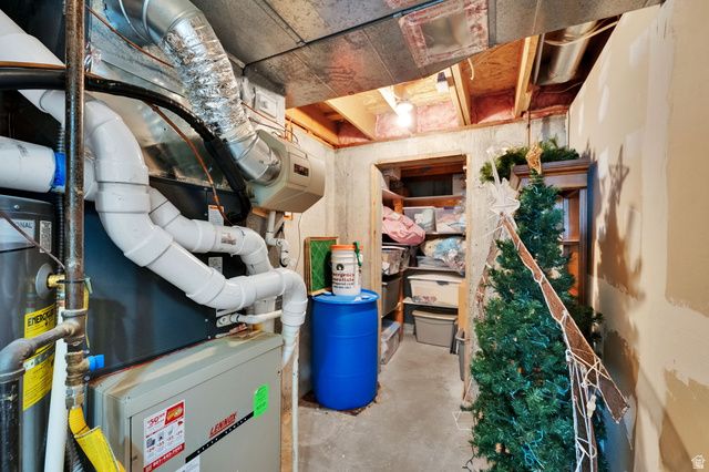 290 W 1350 N, Centerville, UT 84014