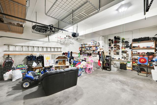 290 W 1350 N, Centerville, UT 84014