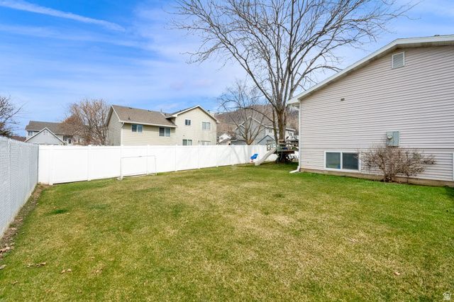 290 W 1350 N, Centerville, UT 84014