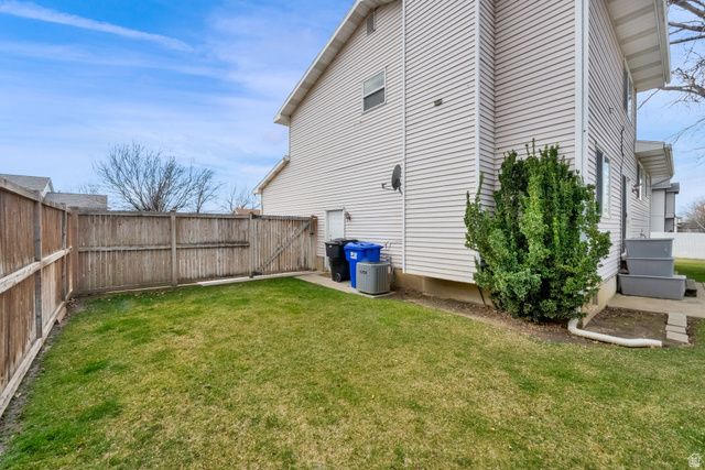 290 W 1350 N, Centerville, UT 84014