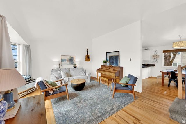 290 W 1350 N, Centerville, UT 84014