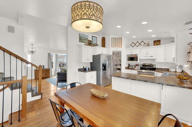 290 W 1350 N, Centerville, UT 84014