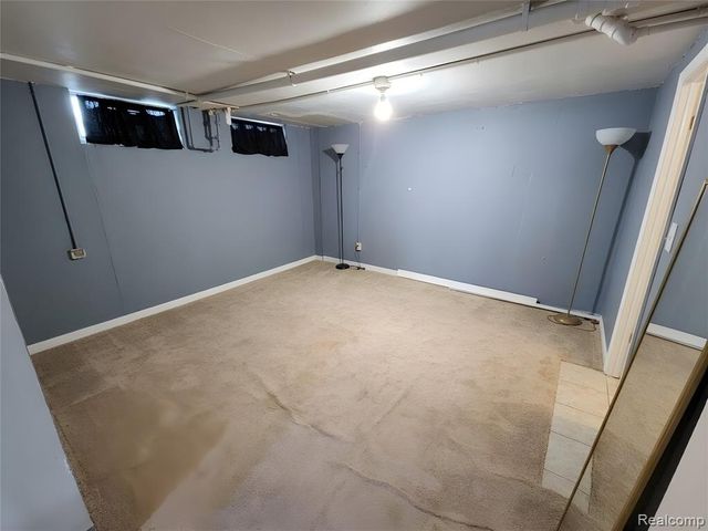 9921 Middlebelt Road 32, Livonia, MI 48150