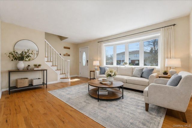 1719 William Street, Merrick, NY 11566