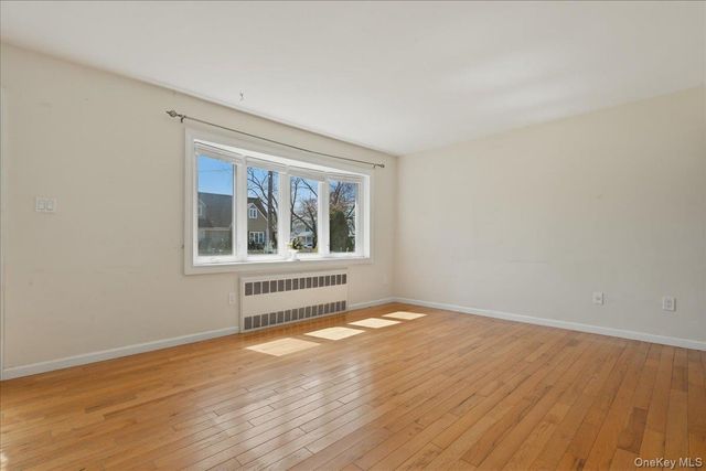 1719 William Street, Merrick, NY 11566