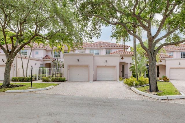 8050 Aberdeen Drive 202, Boynton Beach, FL 33472