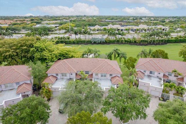 8050 Aberdeen Drive 202, Boynton Beach, FL 33472
