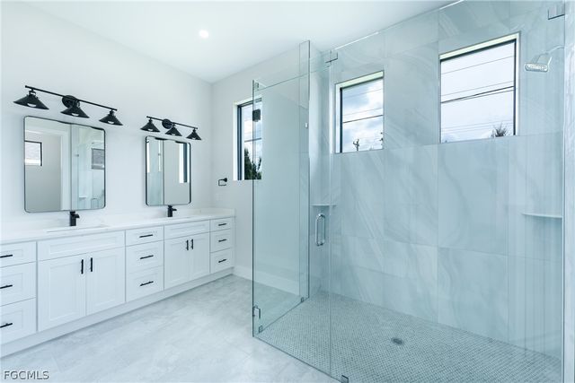 1625 SW 4th ST, Cape Coral, FL 33991