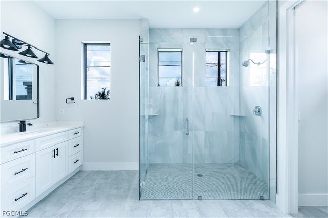 1625 SW 4th ST, Cape Coral, FL 33991