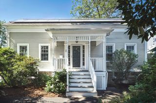 30 Paradise Rd, Swampscott, MA 01907