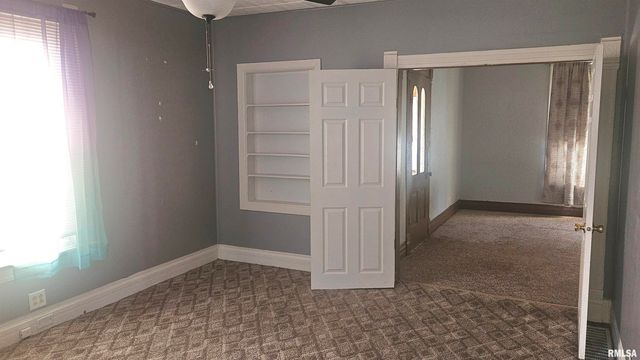 434 DEAN Court, Canton, IL 61520