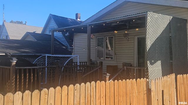 434 DEAN Court, Canton, IL 61520