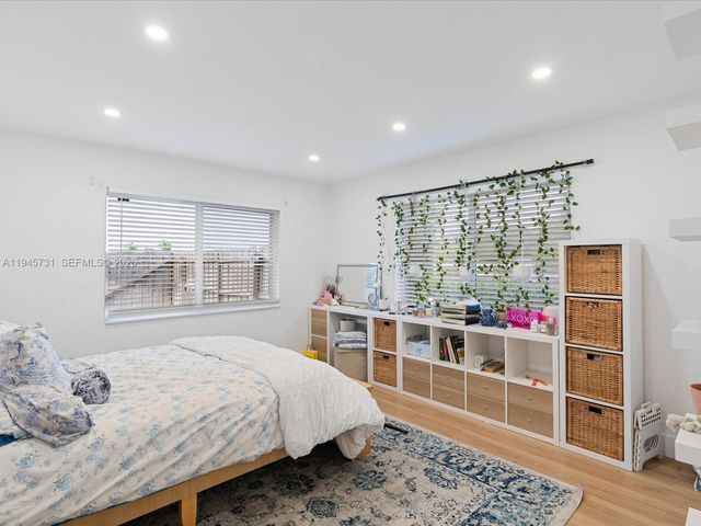 6510 SW 59th Pl, South Miami, FL 33143