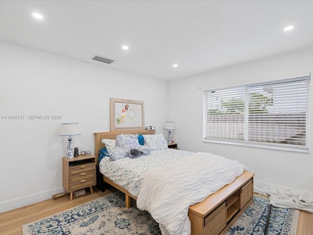 6510 SW 59th Pl, South Miami, FL 33143