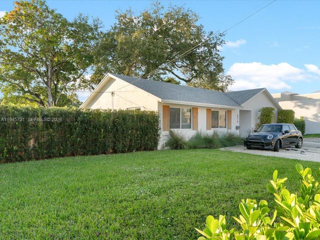 6510 SW 59th Pl, South Miami, FL 33143