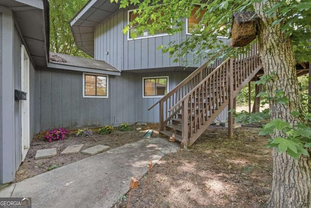 365 Kendrix Road, Sugar Hill, GA 30518