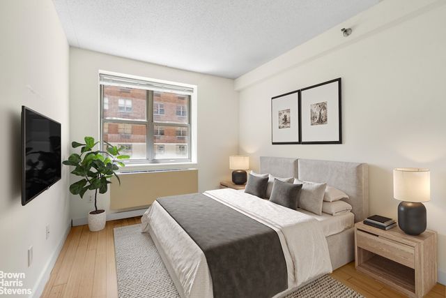 516 W 47TH Street N2H, New York City, NY 10036