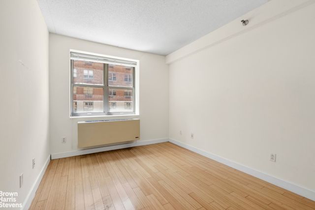 516 W 47TH Street N2H, New York City, NY 10036