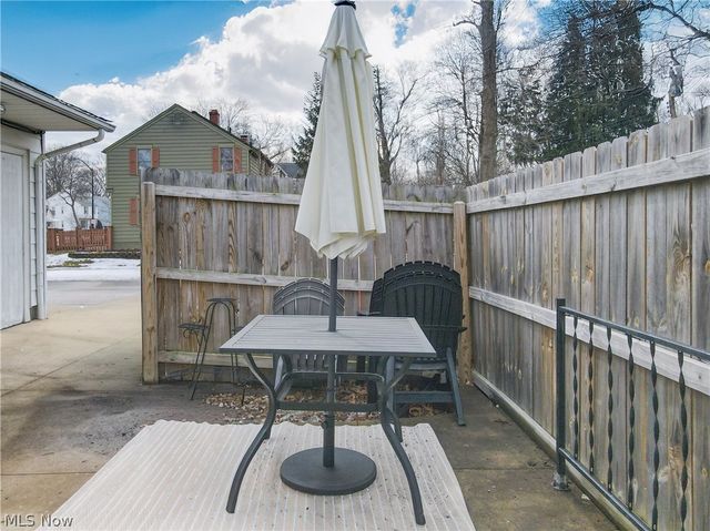 2504 17th Street, Cuyahoga Falls, OH 44223