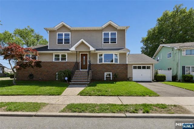 1 Veprek Lane, South Hackensack, NJ 07606