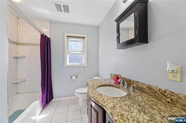 1 Veprek Lane, South Hackensack, NJ 07606