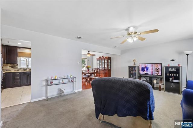 1 Veprek Lane, South Hackensack, NJ 07606