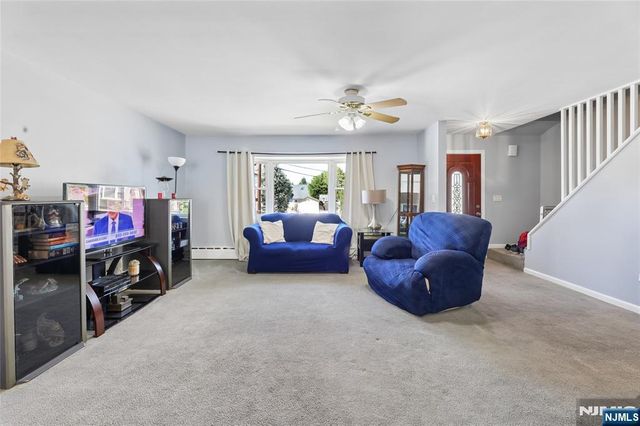 1 Veprek Lane, South Hackensack, NJ 07606