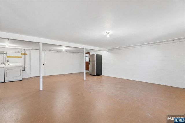 1 Veprek Lane, South Hackensack, NJ 07606