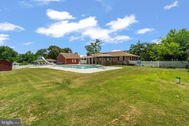 17 W CENTRAL AVE, Hammonton, NJ 08037