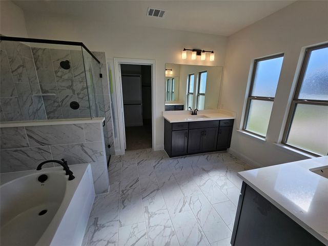 320 Magnolia Court, Trenton, TX 75490