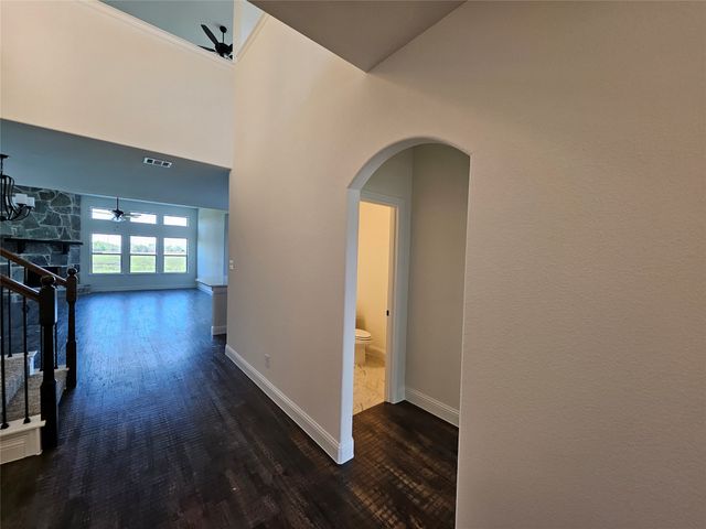 320 Magnolia Court, Trenton, TX 75490