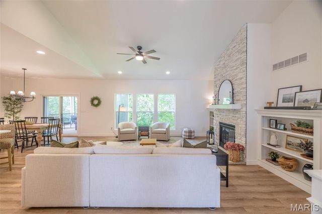 28943 Old Court Drive, Unincorporated, MO 63348