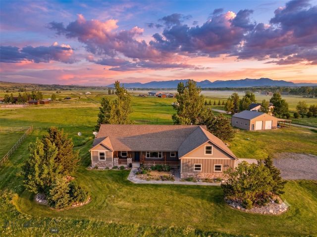 1721 Gateway South Road, Gallatin Gateway, MT 59730