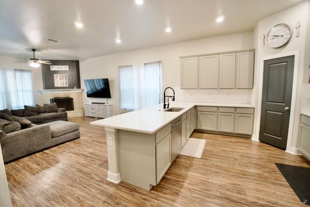 13820 Quanah Avenue, Lubbock, TX 79423